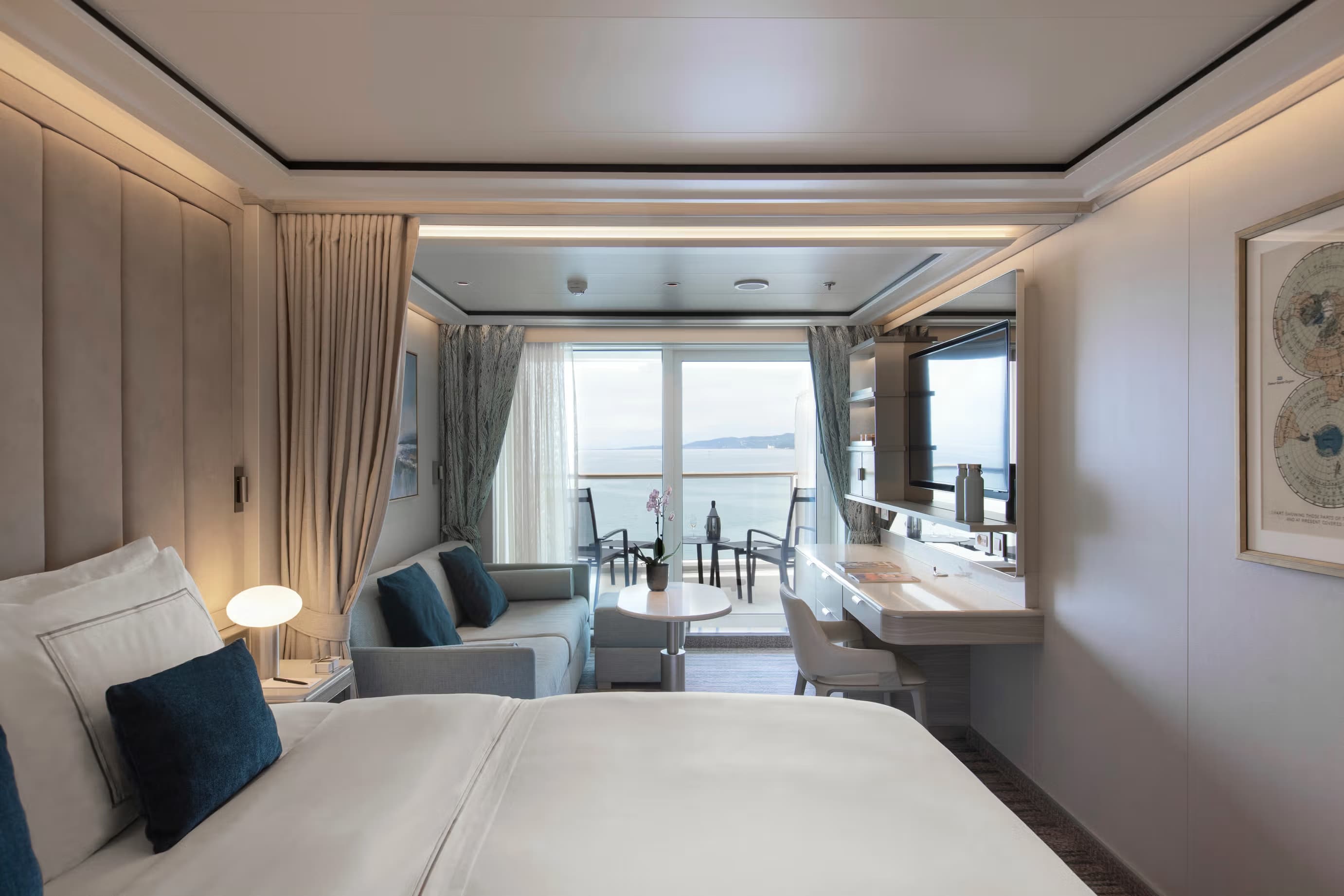 Deluxe Veranda Suite